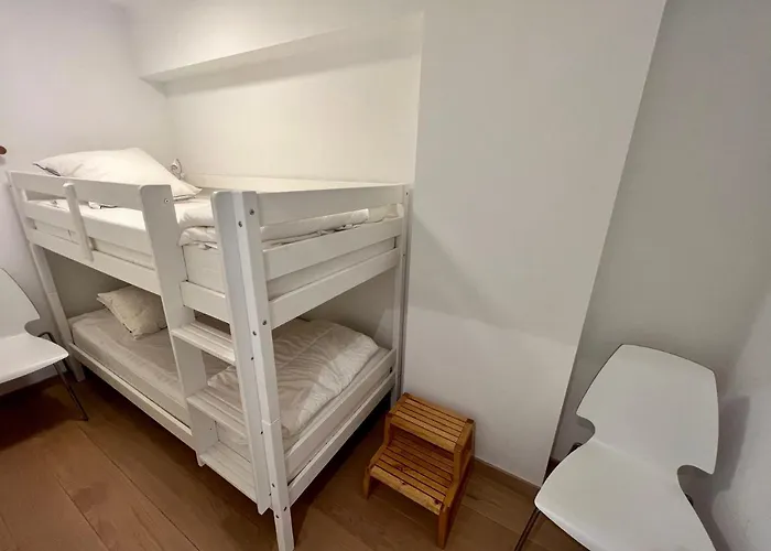 Zeedijk Family Apartment